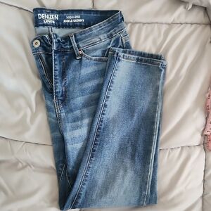 Denizen From Levi's High Rise Denim Jeans, Size 6s